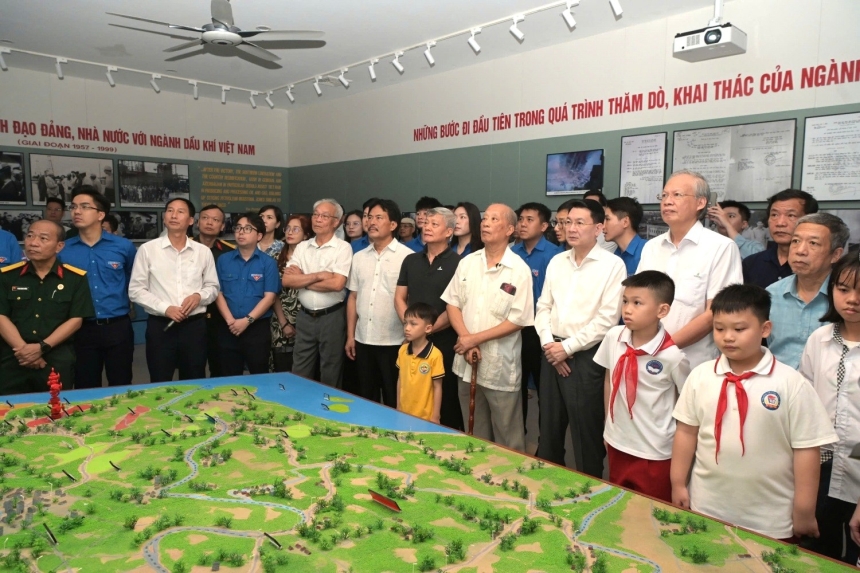 Hành trình năng lượng kỷ niệm 45 năm khai thác dòng khí đầu tiên (19/4/1981- 19/4/2026): Tri ân quá khứ, tiếp lửa niềm tin